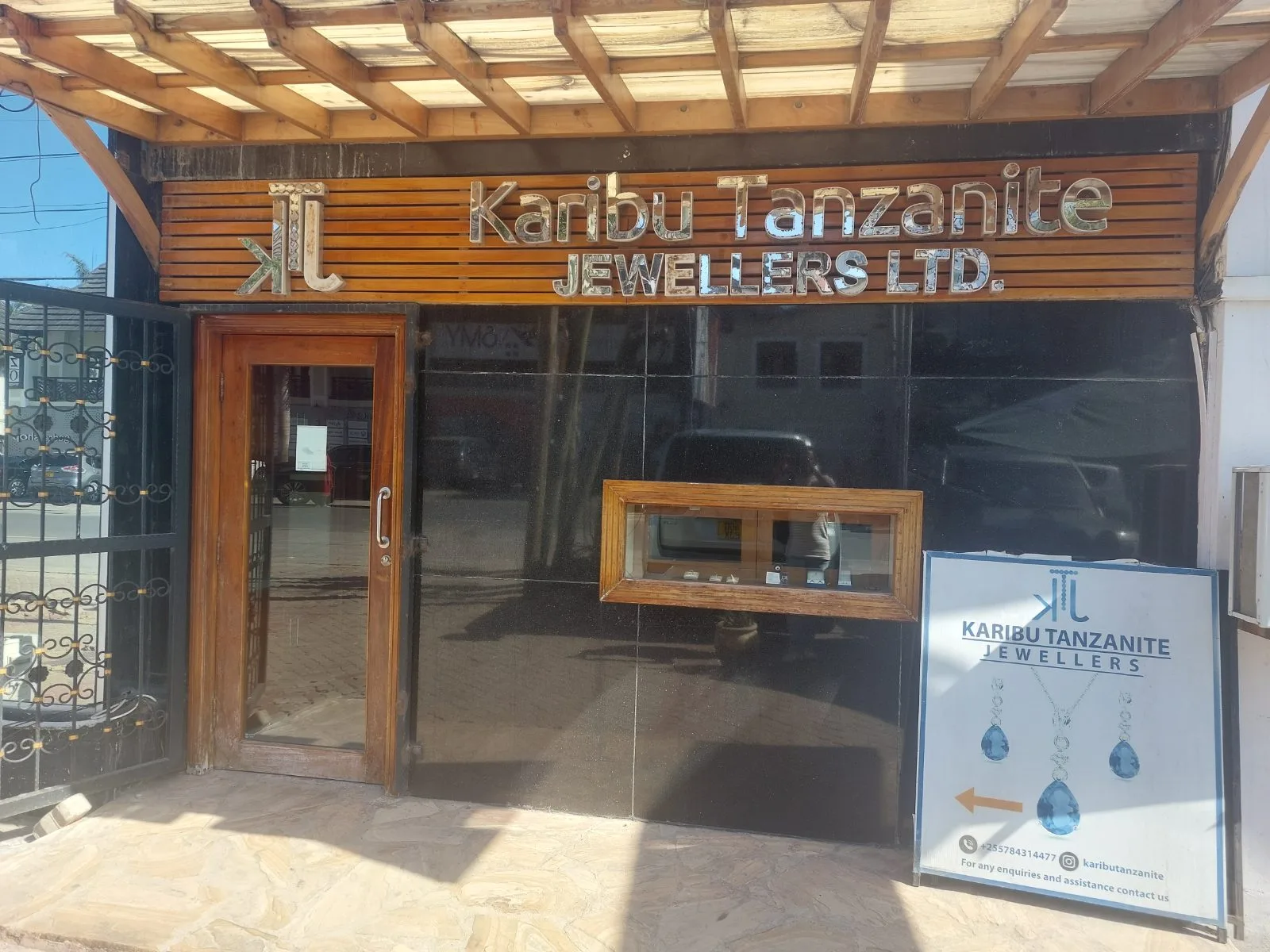 Karibu Tanzanite